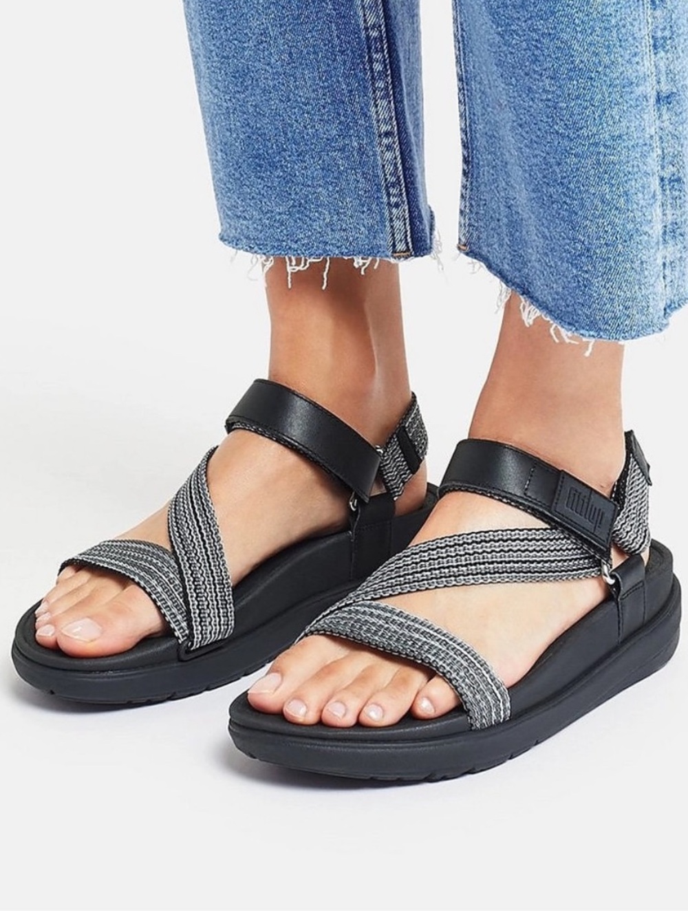 FitFlop Loosh Webbing Z-Strap Sandals 10 Black and White